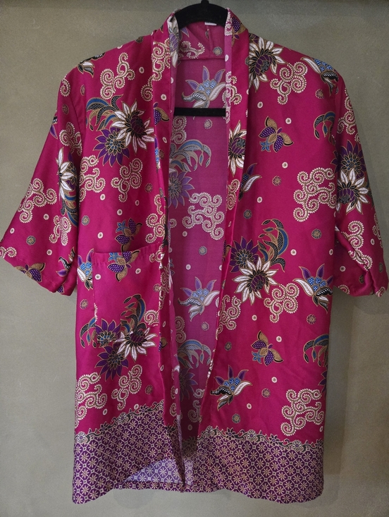 100% Silk Bright Fuchsia Floral Kimono Jacket, Size XS - Picture 3 of 10